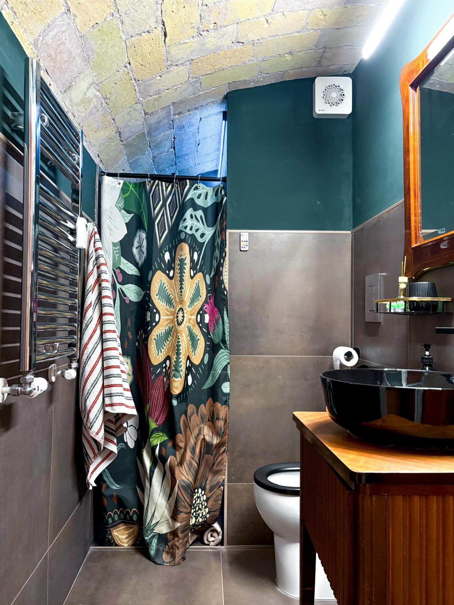 The Shelter Apartment Рим Екстериор снимка